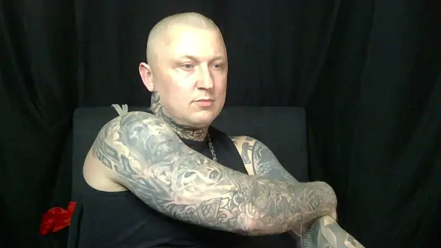 Snapshot of devilWithTats chatting on 06-15-26, 03:36 devilWithTats online show from 06-15-26, 03:36