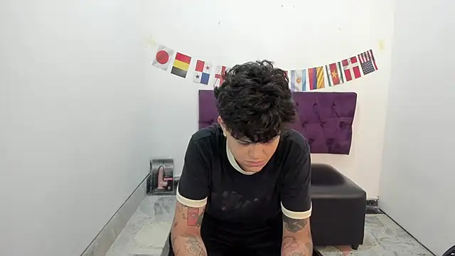 Snapshot of TomBoy_Natali chatting on 06-20-26, 11:46 TomBoy Natali online show from 06-20-26, 11:46