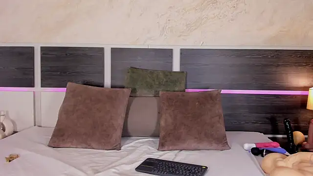 Natalia Cruzz online show from 03-29-26, 09:26