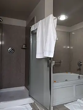 Snapshot of VelvetRae chatting on 03-03-26, 07:36 VelvetRae online show from 03-03-26, 07:36