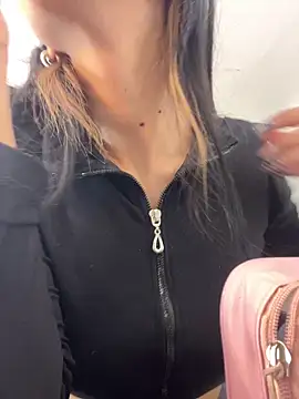 VioletaHills  online show from 03-04-26, 12:22