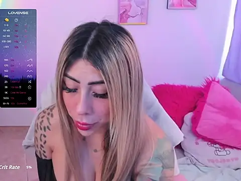 Martina robertss online show from 06-17-26, 01:23