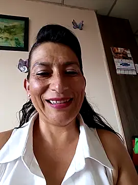 Lucia Rios online show from 05-04-26, 09:22