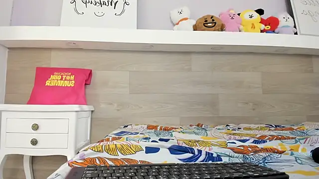 EmmaSanchez  online show from 05-03-26, 04:18