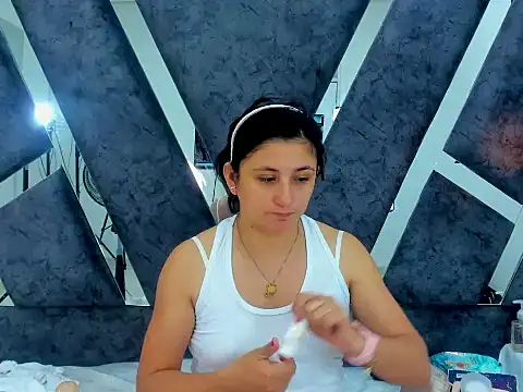 Snapshot of Matildeausten chatting on 03-14-26, 01:16 Matildeausten online show from 03-14-26, 01:16