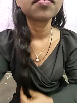 Snapshot of Samira-Ansari chatting on 03-16-26, 09:02 Samira-Ansari online show from 03-16-26, 09:02
