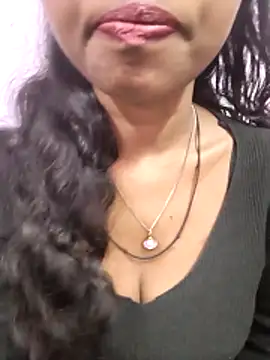 Snapshot of Samira-Ansari chatting on 03-18-26, 10:07 Samira-Ansari online show from 03-18-26, 10:07