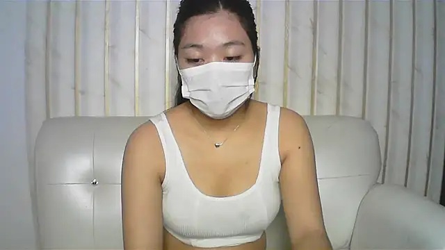 RESMA-CUTEE00 online show from 08-06-26, 11:01