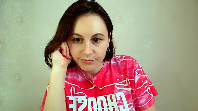 Snapshot of Inessa_beauty chatting on 03-03-26, 10:21 Inessa beauty online show from 03-03-26, 10:21