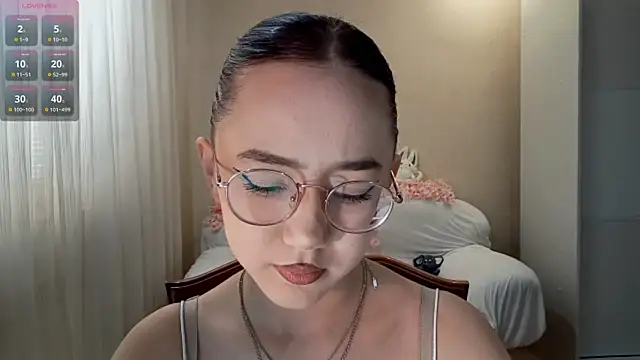 Snapshot of SolvedGlobe chatting on 07-03-26, 01:06 SolvedGlobe online show from 07-03-26, 01:06