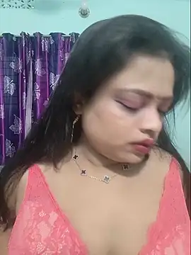 Snapshot of Beauty-3 chatting on 05-18-26, 11:54 Beauty-3 online show from 05-18-26, 11:54