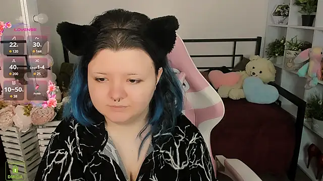 Lunaar  online show from 04-15-26, 05:25