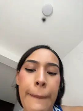 Snapshot of Mia-villalobos chatting on 07-02-26, 02:01 Mia-villalobos online show from 07-02-26, 02:01