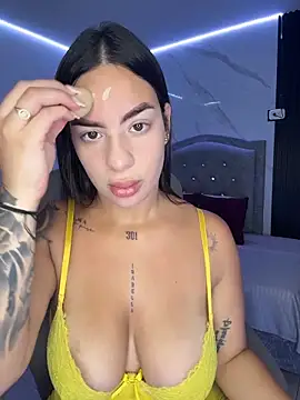 Lisabrown 23 online show from 04-11-26, 12:15