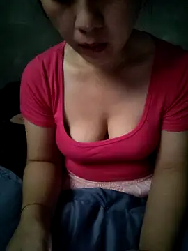 Snapshot of Play-girrl99 chatting on 03-02-26, 12:24 Play-girrl99 online show from 03-02-26, 12:24