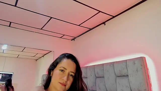 Scarlet Goddess online show from 03-02-26, 01:18