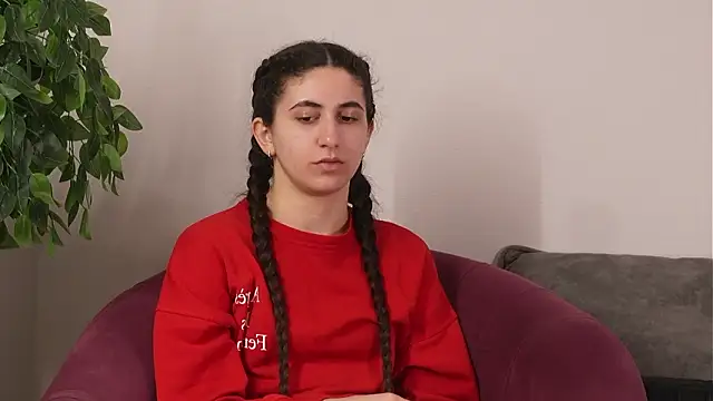 NellieKook online show from 03-07-26, 09:17