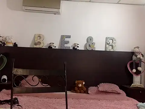 Snapshot of mommy-Milf chatting on 03-03-26, 01:56 mommy-Milf online show from 03-03-26, 01:56