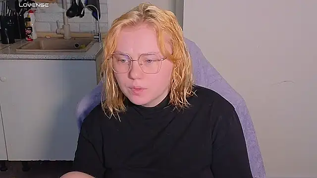 soft focus online show from 05-25-26, 04:51
