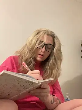 imkhloe online show from 03-09-26, 12:14