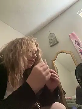 imkhloe online show from 03-16-26, 05:50