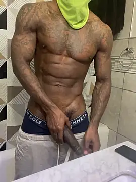 Snapshot of MidwestMandingo9 chatting on 03-03-26, 06:08 MidwestMandingo9 online show from 03-03-26, 06:08