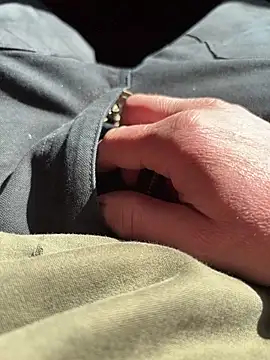 Snapshot of AlexFucklove chatting on 03-03-26, 09:48 AlexFucklove online show from 03-03-26, 09:48