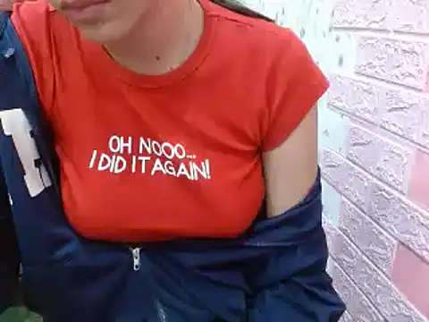 lolit cat online show from 04-21-26, 10:01