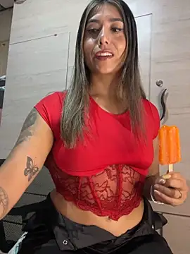 stefanyqueen69 online show from 05-10-26, 09:20