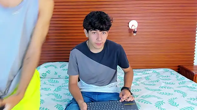 peakk twiinns online show from 03-20-26, 11:48