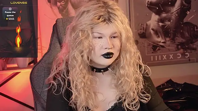 LilithNlsn online show from 03-26-26, 09:20