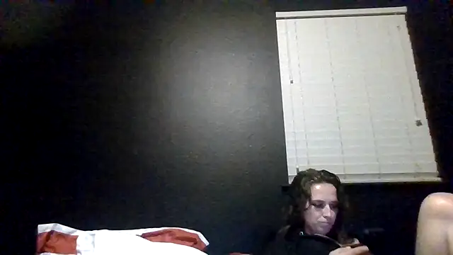 TallHungandCloudy69 online show from 05-18-26, 07:03