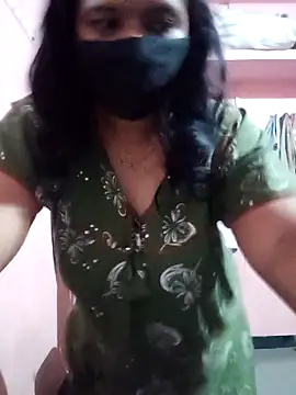 Snapshot of Miss-Dolly07 chatting on 05-22-26, 04:34 Miss-Dolly07 online show from 05-22-26, 04:34