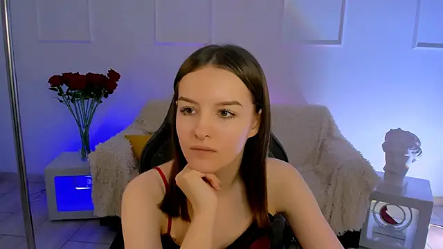 Snapshot of KellieBanshe chatting on 06-27-26, 04:17 KellieBanshe online show from 06-27-26, 04:17