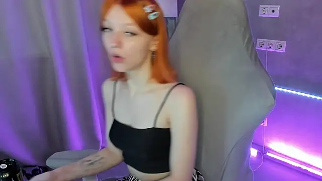 Emma Dusk online show from 07-19-26, 01:09
