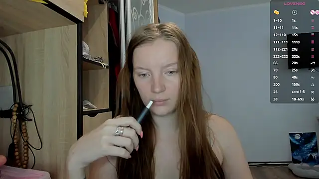 Snapshot of Mary_Blu chatting on 09-25-25, 08:29 Mary Blu online show from 09-25-25, 08:29