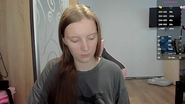 Snapshot of Mary_Blu chatting on 09-30-25, 07:24 Mary Blu online show from 09-30-25, 07:24