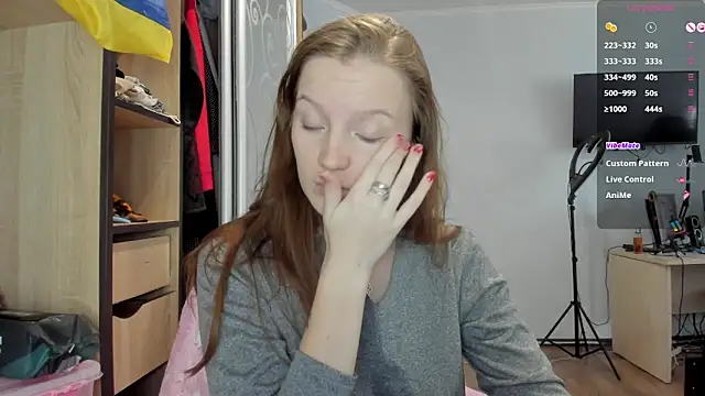 Snapshot of Mary_Blu chatting on 10-22-25, 09:09 Mary Blu online show from 10-22-25, 09:09