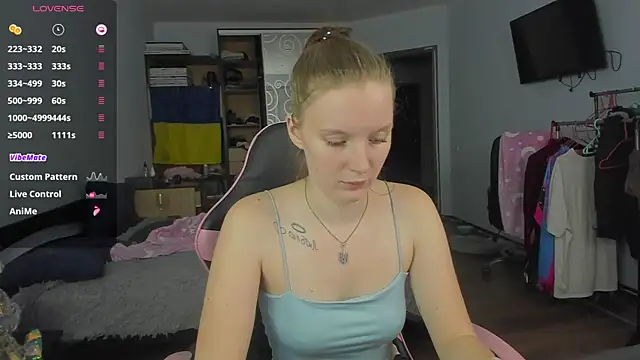 Mary Blu online show from 12-05-25, 02:14