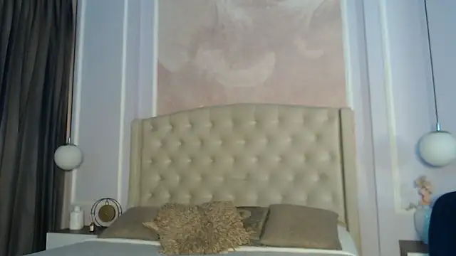 LiaTrainor online show from 03-09-26, 12:42