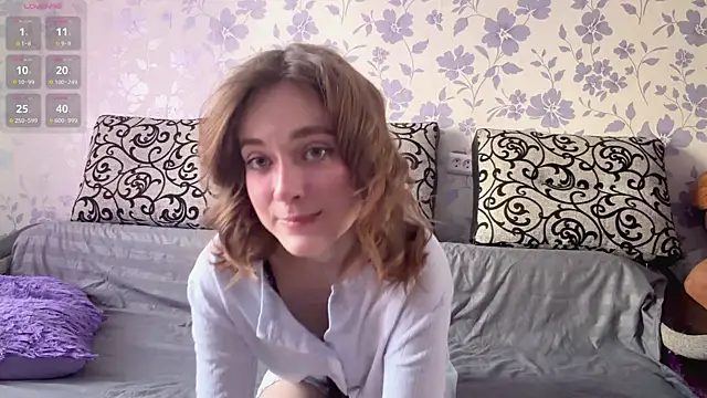 Snapshot of PuraGrant chatting on 04-22-26, 02:14 PuraGrant online show from 04-22-26, 02:14