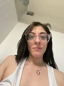 Mariyyumyums online show from 05-18-26, 08:09