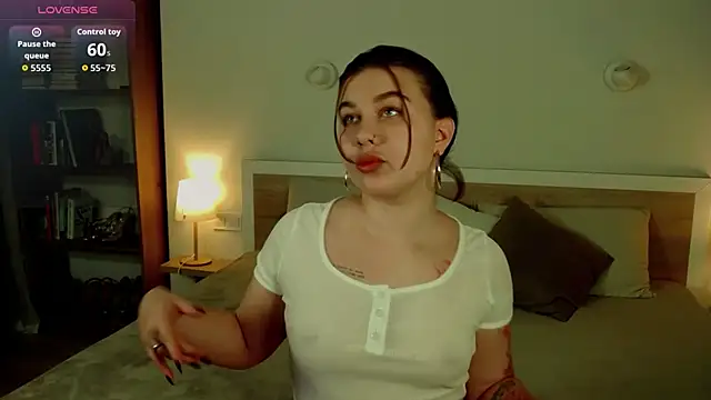 HermioneMoon online show from 05-06-26, 01:05