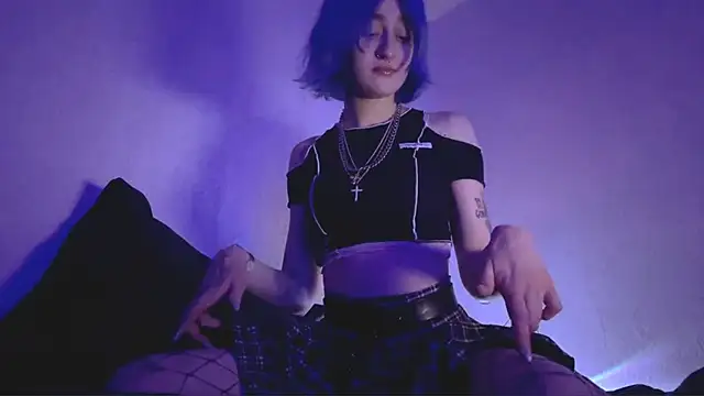 PeachyLuna online show from 03-06-26, 09:00