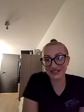 Snapshot of malinalli_a chatting on 03-02-26, 05:09 malinalli a online show from 03-02-26, 05:09