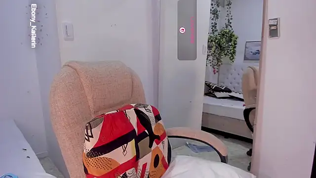 ebony katterin online show from 05-31-26, 06:09