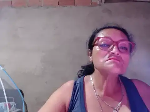 Snapshot of _BellaNocturna chatting on 05-23-26, 01:55 BellaNocturna online show from 05-23-26, 01:55