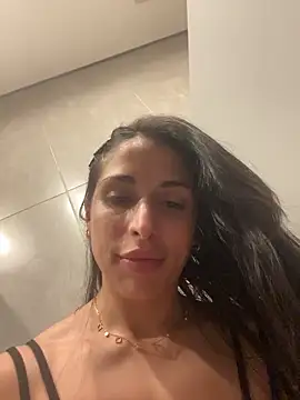 sweetwanda online show from 05-18-26, 03:29
