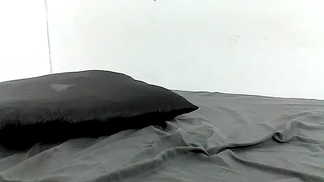 pinkycat online show from 03-27-26, 01:44