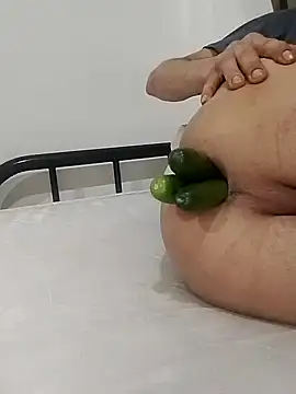 PitifulSky8 online show from 03-05-26, 12:12